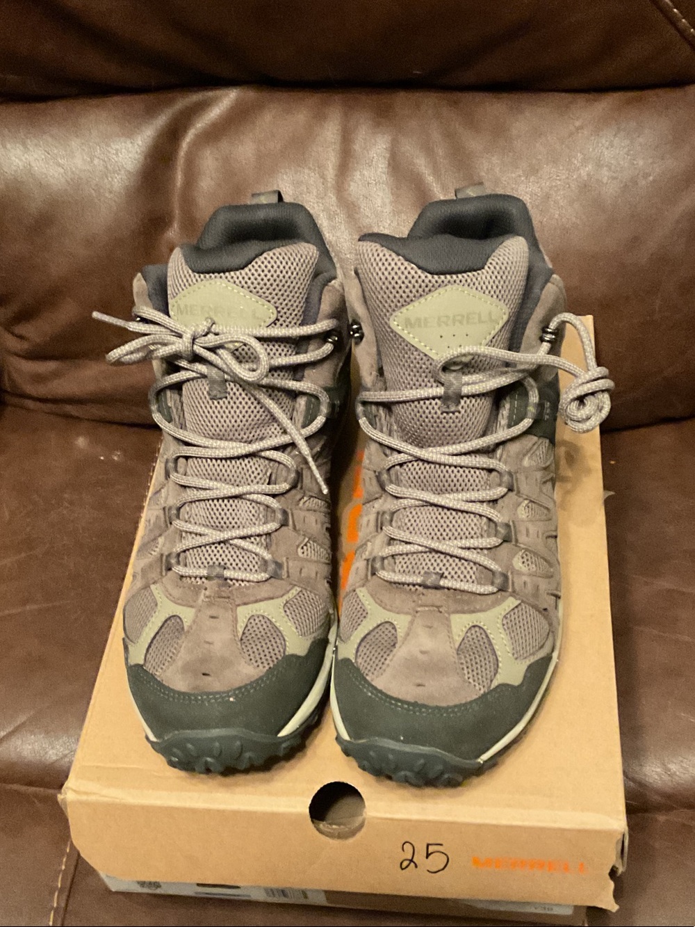 Merrell Men's Accentor 3 mid Brown Gray Hiking Shoe